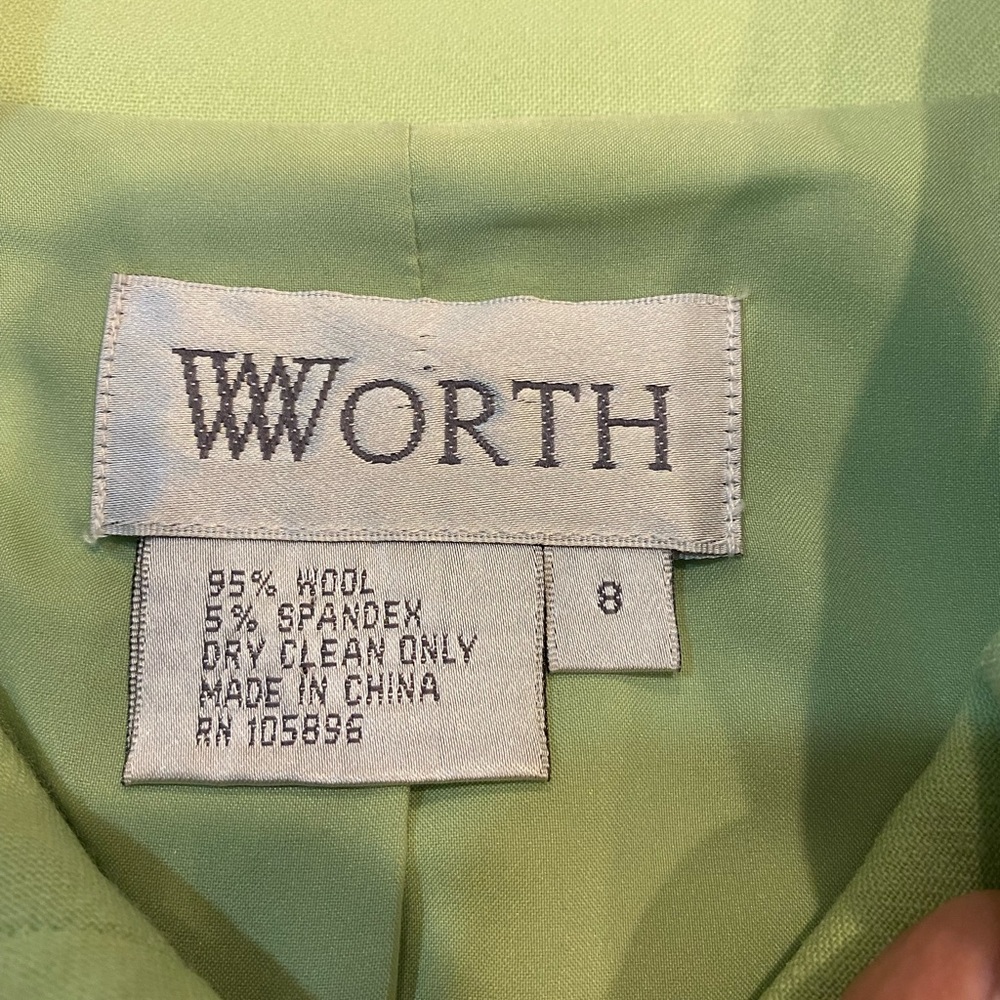 W Worth Suit - Picture 9 of 14